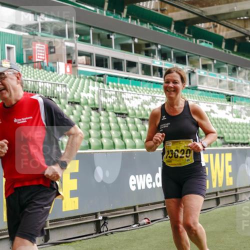 13.09.2026 - 21. swb-Marathon Bremen Michael Burmester http://msf.ph/oto/10439884 13.09.2026 10:27:24 Laufen im Stadion 10096, 10142, 10172, 10189, 10210, 10214, 10223, 10228, 10231, 10269, 10289, 10293, 10310, 10318, 10319, 10329, 10352, 10393, 10436, 10445, 10447, 10454, 10464, 10489, 10504, 10508, 10514, 10536, 10541, 10566, 10583, 10594, 10628, 10638, 10735, 10744, 10806, 10807, 10814, 10846, 10860, 10866, 10873, 10897, 10898, 10917, 10956, 10992, 11015, 11060, 11063, 11076, 11110, 11111, 11130, 11135, 11148, 11155, 11187, 11193, 11199, 11209, 11232, 11279 meine-sportfotos.de