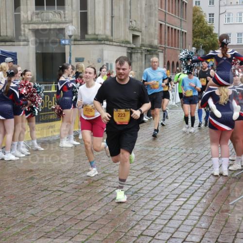 13.09.2026 - Kiel Lauf Yannick Fuchs http://msf.ph/oto/10439927 13.09.2026 11:51:21 Ziel 2063, 2063 meine-sportfotos.de
