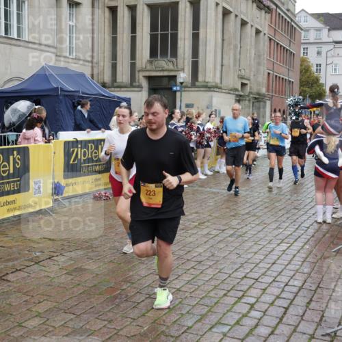 13.09.2026 - Kiel Lauf Yannick Fuchs http://msf.ph/oto/10439941 13.09.2026 11:51:22 Ziel 2063, 2063 meine-sportfotos.de