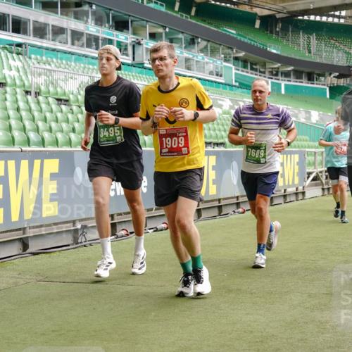 13.09.2026 - 21. swb-Marathon Bremen Michael Burmester http://msf.ph/oto/10440045 13.09.2026 13:06:40 Laufen im Stadion 109, 132, 156, 217, 244, 287, 303, 310, 323, 372, 394, 430, 454, 578, 607, 613, 647, 716, 784, 831, 834, 846, 891, 900, 922, 1073, 1083, 1189, 1205, 1243, 1274, 1308, 1365, 1369, 1380, 1387, 1437, 1533, 1545, 1574, 1581, 1600, 1823, 1841, 1848, 1871, 1909, 1926, 1938, 2070, 2076, 2090, 2219, 2241, 2244, 2265, 2275, 2301, 2310, 2318, 2355, 2356, 2393, 2440, 2464, 2699, 2707, 2721, 2731, 2755, 2818, 2902, 2911, 2960, 3030, 3115, 3278, 3444, 3485 meine-sportfotos.de