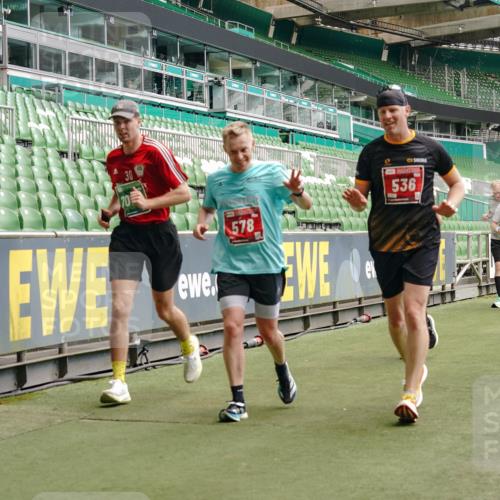 13.09.2026 - 21. swb-Marathon Bremen Michael Burmester http://msf.ph/oto/10440216 13.09.2026 13:06:43 Laufen im Stadion 109, 132, 156, 217, 244, 287, 303, 310, 372, 394, 430, 454, 489, 578, 607, 613, 716, 784, 831, 834, 846, 891, 900, 922, 1073, 1083, 1189, 1205, 1243, 1274, 1308, 1365, 1369, 1380, 1387, 1437, 1533, 1545, 1574, 1581, 1600, 1823, 1841, 1848, 1854, 1871, 1909, 1926, 1938, 2070, 2076, 2090, 2219, 2241, 2244, 2265, 2275, 2283, 2301, 2310, 2318, 2355, 2356, 2393, 2440, 2464, 2699, 2707, 2721, 2731, 2755, 2818, 2902, 2911, 2960, 3115, 3278, 3444, 3485 meine-sportfotos.de
