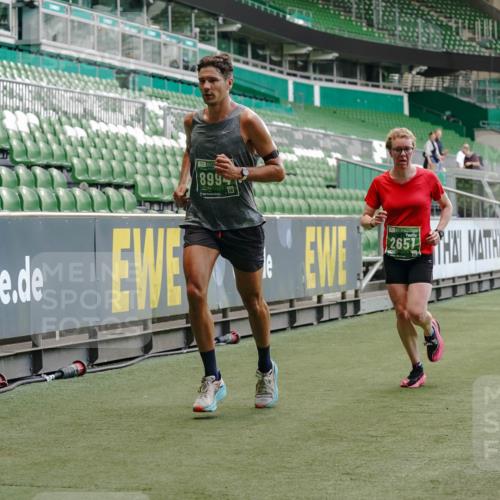 13.09.2026 - 21. swb-Marathon Bremen Michael Burmester http://msf.ph/oto/10440246 13.09.2026 12:42:10 Laufen im Stadion 371, 439, 650, 744, 749, 957, 1009, 1223, 1224, 1336, 1381, 1411, 1614, 1619, 1667, 1712, 1745, 1797, 1822, 1850, 1862, 1879, 2094, 2207, 2651, 2986, 3368, 3624, 4399, 4795, 4847, 4936, 5672, 5828, 6198, 6264, 6929, 6991, 7141, 8065, 8311, 8383, 8394, 8994, 9065, 9120, 9533, 277, 346, 807, 895, 901, 1090, 1118, 1248, 1320, 1323, 1472, 1576, 1587, 1604, 1717, 1751, 1758, 1911, 2141, 2352, 2670, 3080, 3606, 5160, 5163, 5912 meine-sportfotos.de
