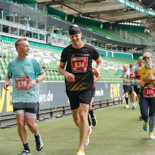 13.09.2026 - 21. swb-Marathon Bremen Michael Burmester http://msf.ph/oto/10440282 13.09.2026 13:06:44 Laufen im Stadion 109, 132, 156, 217, 244, 287, 303, 310, 372, 394, 430, 454, 489, 578, 607, 613, 716, 784, 831, 834, 846, 891, 900, 922, 1083, 1189, 1205, 1243, 1274, 1308, 1365, 1369, 1380, 1387, 1437, 1533, 1545, 1574, 1581, 1600, 1823, 1841, 1848, 1854, 1871, 1909, 1926, 1938, 2070, 2076, 2090, 2219, 2241, 2244, 2265, 2275, 2283, 2301, 2310, 2318, 2355, 2356, 2393, 2440, 2464, 2699, 2707, 2721, 2731, 2755, 2818, 2902, 2911, 2960, 3115, 3278, 3444, 3485 meine-sportfotos.de