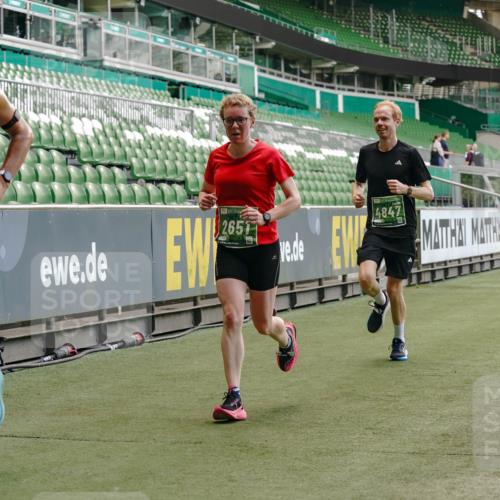 13.09.2026 - 21. swb-Marathon Bremen Michael Burmester http://msf.ph/oto/10440296 13.09.2026 12:42:12 Laufen im Stadion 371, 439, 650, 744, 749, 957, 1009, 1223, 1224, 1336, 1381, 1411, 1614, 1619, 1667, 1712, 1745, 1797, 1822, 1850, 1862, 1879, 2094, 2207, 2651, 2986, 3368, 3624, 4399, 4795, 4847, 4936, 5672, 5828, 6198, 6264, 6929, 6991, 7141, 8065, 8311, 8383, 8394, 8994, 9065, 9120, 9533, 277, 346, 807, 895, 901, 1090, 1118, 1248, 1320, 1323, 1472, 1576, 1587, 1604, 1717, 1751, 1758, 1911, 2141, 2352, 2670, 3080, 3606, 5160, 5163, 5912 meine-sportfotos.de