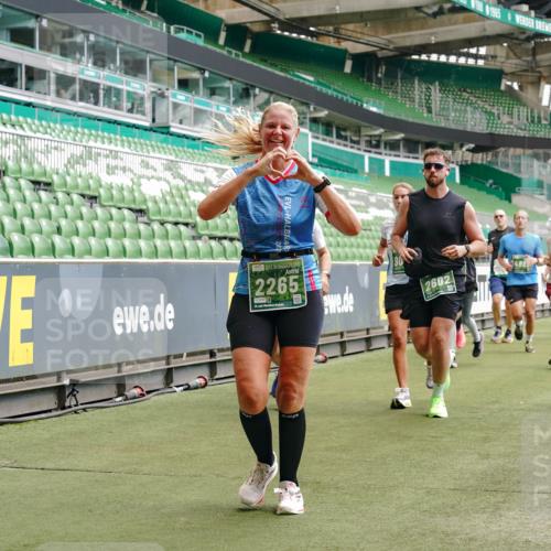13.09.2026 - 21. swb-Marathon Bremen Michael Burmester http://msf.ph/oto/10440429 13.09.2026 13:06:46 Laufen im Stadion 109, 132, 156, 217, 244, 287, 303, 310, 372, 394, 430, 454, 489, 578, 607, 613, 682, 716, 784, 831, 834, 846, 891, 900, 922, 1083, 1189, 1205, 1274, 1308, 1365, 1369, 1380, 1387, 1437, 1533, 1545, 1574, 1581, 1600, 1823, 1841, 1848, 1854, 1871, 1909, 1926, 1938, 2070, 2076, 2090, 2219, 2244, 2265, 2275, 2283, 2301, 2310, 2318, 2355, 2356, 2393, 2440, 2464, 2699, 2707, 2721, 2731, 2755, 2818, 2902, 2911, 2960, 3115, 3444, 3485 meine-sportfotos.de