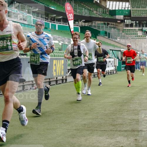 13.09.2026 - 21. swb-Marathon Bremen Michael Burmester http://msf.ph/oto/10440443 13.09.2026 12:42:16 Laufen im Stadion 371, 439, 650, 744, 749, 957, 1009, 1223, 1224, 1336, 1381, 1411, 1562, 1614, 1619, 1667, 1712, 1745, 1797, 1822, 1850, 1862, 1879, 2094, 2207, 2651, 2986, 3251, 3368, 3584, 3624, 4096, 4399, 4795, 4847, 4936, 5663, 5672, 5828, 6198, 6264, 6929, 6991, 7141, 8065, 8311, 8383, 8394, 8994, 9065, 9120, 9533, 277, 346, 807, 895, 901, 1118, 1248, 1320, 1323, 1472, 1576, 1587, 1604, 1717, 1751, 1758, 1911, 2141, 2352, 2670, 3080, 3606, 5160, 5163, 5912 meine-sportfotos.de