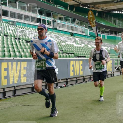 13.09.2026 - 21. swb-Marathon Bremen Michael Burmester http://msf.ph/oto/10440489 13.09.2026 12:42:17 Laufen im Stadion 371, 439, 650, 744, 749, 957, 1009, 1223, 1224, 1336, 1381, 1411, 1562, 1614, 1619, 1667, 1712, 1745, 1797, 1822, 1850, 1862, 1879, 2094, 2207, 2651, 2986, 3251, 3368, 3584, 3624, 4096, 4399, 4795, 4847, 4936, 5663, 5672, 5828, 6198, 6264, 6929, 6991, 7141, 8065, 8311, 8383, 8394, 8994, 9065, 9120, 9533, 277, 346, 807, 895, 901, 1118, 1248, 1320, 1323, 1472, 1576, 1587, 1604, 1717, 1751, 1758, 1911, 2141, 2352, 2670, 3080, 3606, 5160, 5163, 5912 meine-sportfotos.de