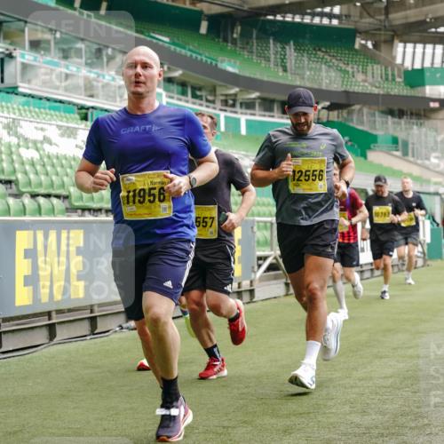 13.09.2026 - 21. swb-Marathon Bremen Michael Burmester http://msf.ph/oto/10440536 13.09.2026 10:27:41 Laufen im Stadion 10096, 10142, 10172, 10189, 10210, 10214, 10223, 10231, 10269, 10270, 10289, 10293, 10294, 10310, 10318, 10319, 10329, 10352, 10393, 10436, 10445, 10464, 10489, 10504, 10508, 10514, 10536, 10541, 10544, 10566, 10583, 10594, 10628, 10638, 10655, 10735, 10744, 10770, 10807, 10814, 10846, 10860, 10873, 10897, 10898, 10917, 10956, 10992, 11015, 11060, 11063, 11076, 11087, 11092, 11110, 11111, 11130, 11135, 11148, 11170, 11193, 11209, 11279 meine-sportfotos.de