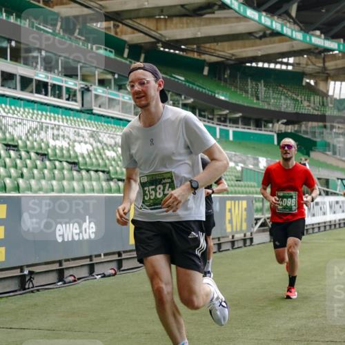 13.09.2026 - 21. swb-Marathon Bremen Michael Burmester http://msf.ph/oto/10440557 13.09.2026 12:42:18 Laufen im Stadion 371, 439, 650, 744, 749, 957, 1009, 1223, 1224, 1336, 1381, 1411, 1562, 1614, 1619, 1667, 1712, 1745, 1797, 1822, 1850, 1862, 1879, 2094, 2207, 2651, 2986, 3251, 3368, 3584, 3624, 4096, 4399, 4795, 4847, 4936, 5663, 5672, 5828, 6198, 6264, 6929, 6991, 7141, 8065, 8311, 8383, 8394, 8994, 9065, 9120, 9533, 277, 346, 807, 895, 901, 1118, 1248, 1320, 1323, 1472, 1576, 1587, 1604, 1717, 1751, 1758, 1911, 2141, 2352, 2670, 3080, 3606, 5160, 5163, 5912 meine-sportfotos.de