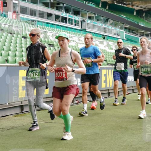 13.09.2026 - 21. swb-Marathon Bremen Michael Burmester http://msf.ph/oto/10440685 13.09.2026 13:06:50 Laufen im Stadion 109, 132, 156, 217, 244, 287, 303, 310, 372, 394, 430, 454, 489, 578, 607, 613, 682, 716, 784, 831, 834, 846, 891, 900, 922, 1083, 1173, 1189, 1205, 1274, 1365, 1369, 1380, 1387, 1437, 1532, 1533, 1545, 1574, 1581, 1600, 1823, 1841, 1848, 1854, 1871, 1909, 1926, 1938, 2070, 2076, 2090, 2219, 2244, 2265, 2275, 2283, 2310, 2318, 2355, 2356, 2393, 2440, 2464, 2699, 2707, 2721, 2731, 2755, 2818, 2902, 2911, 2949, 2960, 3115, 3444, 3485 meine-sportfotos.de