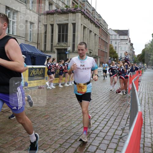 13.09.2026 - Kiel Lauf Yannick Fuchs http://msf.ph/oto/10440792 13.09.2026 11:52:57 Ziel  meine-sportfotos.de