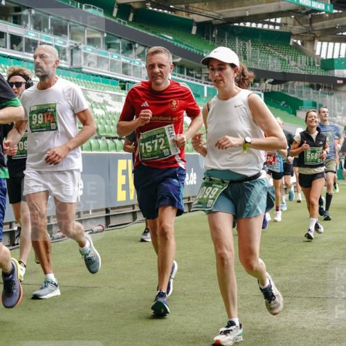13.09.2026 - 21. swb-Marathon Bremen Michael Burmester http://msf.ph/oto/10440911 13.09.2026 13:06:53 Laufen im Stadion 109, 132, 156, 217, 244, 287, 303, 310, 372, 394, 430, 454, 489, 578, 607, 613, 682, 716, 784, 809, 831, 834, 846, 891, 900, 922, 1083, 1173, 1189, 1205, 1274, 1322, 1364, 1365, 1369, 1380, 1387, 1437, 1532, 1533, 1545, 1574, 1581, 1600, 1823, 1841, 1848, 1854, 1871, 1909, 1926, 1938, 2070, 2076, 2090, 2219, 2244, 2265, 2275, 2283, 2310, 2318, 2355, 2356, 2393, 2440, 2464, 2492, 2699, 2707, 2721, 2731, 2755, 2818, 2902, 2911, 2949, 2960, 3115, 3485 meine-sportfotos.de