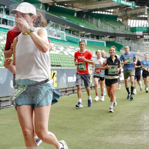13.09.2026 - 21. swb-Marathon Bremen Michael Burmester http://msf.ph/oto/10440931 13.09.2026 13:06:53 Laufen im Stadion 109, 132, 156, 217, 244, 287, 303, 310, 372, 394, 430, 454, 489, 578, 607, 613, 682, 716, 784, 809, 831, 834, 846, 891, 900, 922, 1083, 1173, 1189, 1205, 1274, 1322, 1364, 1365, 1369, 1380, 1387, 1437, 1532, 1533, 1545, 1574, 1581, 1600, 1823, 1841, 1848, 1854, 1871, 1909, 1926, 1938, 2070, 2076, 2090, 2219, 2244, 2265, 2275, 2283, 2310, 2318, 2355, 2356, 2393, 2440, 2464, 2492, 2699, 2707, 2721, 2731, 2755, 2818, 2902, 2911, 2949, 2960, 3115, 3485 meine-sportfotos.de
