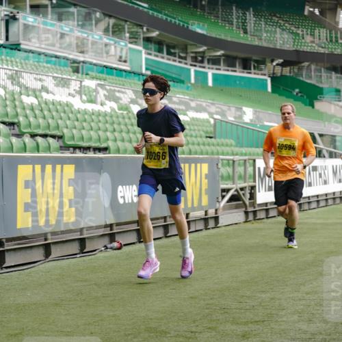 13.09.2026 - 21. swb-Marathon Bremen Michael Burmester http://msf.ph/oto/10440946 13.09.2026 10:27:49 Laufen im Stadion 10096, 10142, 10172, 10189, 10214, 10223, 10231, 10269, 10270, 10289, 10293, 10294, 10310, 10316, 10318, 10319, 10329, 10352, 10393, 10436, 10445, 10464, 10489, 10504, 10508, 10514, 10536, 10538, 10541, 10544, 10566, 10583, 10594, 10628, 10638, 10655, 10709, 10744, 10770, 10807, 10814, 10846, 10860, 10873, 10897, 10898, 10917, 10956, 10992, 10993, 11058, 11060, 11063, 11076, 11087, 11092, 11110, 11111, 11130, 11135, 11148, 11170, 11193, 11279 meine-sportfotos.de