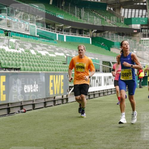 13.09.2026 - 21. swb-Marathon Bremen Michael Burmester http://msf.ph/oto/10440966 13.09.2026 10:27:49 Laufen im Stadion 10096, 10142, 10172, 10189, 10214, 10223, 10231, 10269, 10270, 10289, 10293, 10294, 10310, 10316, 10318, 10319, 10329, 10352, 10393, 10436, 10445, 10464, 10489, 10504, 10508, 10514, 10536, 10538, 10541, 10544, 10566, 10583, 10594, 10628, 10638, 10655, 10709, 10744, 10770, 10807, 10814, 10846, 10860, 10873, 10897, 10898, 10917, 10956, 10992, 10993, 11058, 11060, 11063, 11076, 11087, 11092, 11110, 11111, 11130, 11135, 11148, 11170, 11193, 11279 meine-sportfotos.de