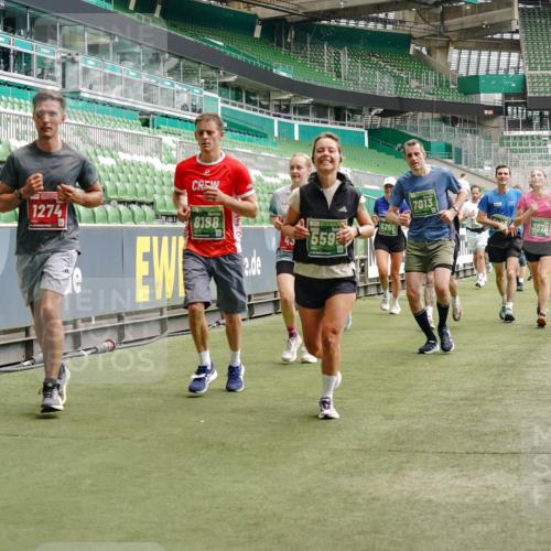 13.09.2026 - 21. swb-Marathon Bremen Michael Burmester http://msf.ph/oto/10440996 13.09.2026 13:06:54 Laufen im Stadion 109, 132, 156, 217, 287, 303, 310, 372, 394, 430, 454, 489, 578, 607, 613, 682, 716, 784, 809, 831, 834, 846, 891, 900, 922, 1083, 1173, 1189, 1205, 1274, 1322, 1364, 1365, 1369, 1380, 1387, 1437, 1532, 1533, 1545, 1574, 1581, 1600, 1823, 1841, 1848, 1854, 1871, 1909, 1926, 1938, 2070, 2076, 2090, 2219, 2244, 2265, 2275, 2283, 2310, 2318, 2355, 2356, 2393, 2405, 2440, 2464, 2492, 2565, 2699, 2707, 2721, 2731, 2755, 2818, 2902, 2911, 2949, 2960, 3115, 3485 meine-sportfotos.de