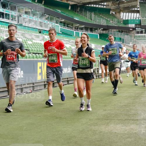 13.09.2026 - 21. swb-Marathon Bremen Michael Burmester http://msf.ph/oto/10441017 13.09.2026 13:06:54 Laufen im Stadion 109, 132, 156, 217, 287, 303, 310, 372, 394, 430, 454, 489, 578, 607, 613, 682, 716, 784, 809, 831, 834, 846, 891, 900, 922, 1083, 1173, 1189, 1205, 1274, 1322, 1364, 1365, 1369, 1380, 1387, 1437, 1532, 1533, 1545, 1574, 1581, 1600, 1823, 1841, 1848, 1854, 1871, 1909, 1926, 1938, 2070, 2076, 2090, 2219, 2244, 2265, 2275, 2283, 2310, 2318, 2355, 2356, 2393, 2405, 2440, 2464, 2492, 2565, 2699, 2707, 2721, 2731, 2755, 2818, 2902, 2911, 2949, 2960, 3115, 3485 meine-sportfotos.de