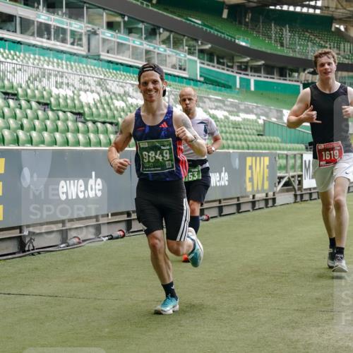 13.09.2026 - 21. swb-Marathon Bremen Michael Burmester http://msf.ph/oto/10441059 13.09.2026 12:42:36 Laufen im Stadion 439, 749, 819, 1009, 1223, 1224, 1411, 1562, 1619, 1667, 1712, 1745, 1797, 1822, 1850, 1862, 1879, 1921, 2094, 2207, 2651, 2683, 2986, 3251, 3368, 3584, 3624, 3688, 4096, 4399, 4795, 4847, 5316, 5663, 5672, 5828, 6198, 6264, 6359, 6929, 6991, 7141, 8311, 8383, 8394, 8689, 8749, 8994, 9065, 9120, 9153, 9200, 9533, 9849, 277, 346, 453, 807, 895, 901, 1118, 1248, 1320, 1323, 1472, 1576, 1587, 1717, 1751, 1758, 1911, 2141, 2352, 2670, 3080, 3606, 5160, 5163, 5912 meine-sportfotos.de