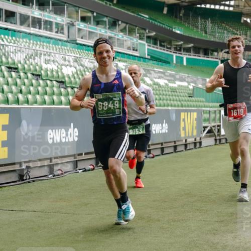 13.09.2026 - 21. swb-Marathon Bremen Michael Burmester http://msf.ph/oto/10441072 13.09.2026 12:42:36 Laufen im Stadion 439, 749, 819, 1009, 1223, 1224, 1411, 1562, 1619, 1667, 1712, 1745, 1797, 1822, 1850, 1862, 1879, 1921, 2094, 2207, 2651, 2683, 2986, 3251, 3368, 3584, 3624, 3688, 4096, 4399, 4795, 4847, 5316, 5663, 5672, 5828, 6198, 6264, 6359, 6929, 6991, 7141, 8311, 8383, 8394, 8689, 8749, 8994, 9065, 9120, 9153, 9200, 9533, 9849, 277, 346, 453, 807, 895, 901, 1118, 1248, 1320, 1323, 1472, 1576, 1587, 1717, 1751, 1758, 1911, 2141, 2352, 2670, 3080, 3606, 5160, 5163, 5912 meine-sportfotos.de