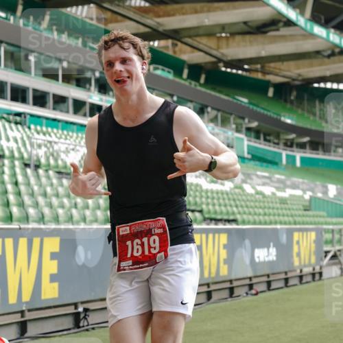 13.09.2026 - 21. swb-Marathon Bremen Michael Burmester http://msf.ph/oto/10441120 13.09.2026 12:42:37 Laufen im Stadion 439, 749, 819, 1009, 1223, 1224, 1411, 1562, 1619, 1667, 1712, 1745, 1797, 1822, 1850, 1862, 1879, 1921, 2094, 2207, 2651, 2683, 2986, 3251, 3368, 3584, 3624, 3688, 4096, 4399, 4795, 4847, 5316, 5663, 5672, 5828, 6198, 6264, 6359, 6929, 6991, 7141, 8311, 8383, 8394, 8689, 8749, 8994, 9065, 9120, 9153, 9200, 9533, 9849, 277, 346, 453, 807, 895, 901, 1118, 1248, 1320, 1323, 1472, 1576, 1587, 1717, 1751, 1758, 1911, 2141, 2352, 2670, 3080, 3606, 5160, 5163, 5912 meine-sportfotos.de