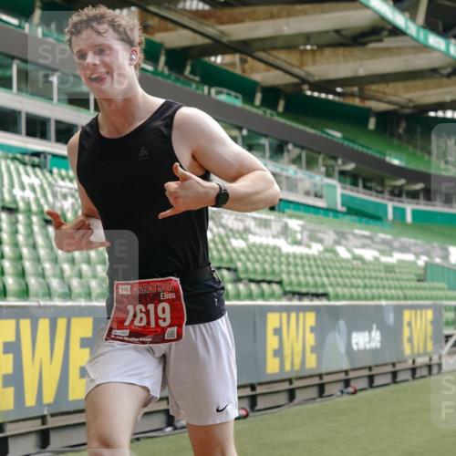 13.09.2026 - 21. swb-Marathon Bremen Michael Burmester http://msf.ph/oto/10441134 13.09.2026 12:42:37 Laufen im Stadion 439, 749, 819, 1009, 1223, 1224, 1411, 1562, 1619, 1667, 1712, 1745, 1797, 1822, 1850, 1862, 1879, 1921, 2094, 2207, 2651, 2683, 2986, 3251, 3368, 3584, 3624, 3688, 4096, 4399, 4795, 4847, 5316, 5663, 5672, 5828, 6198, 6264, 6359, 6929, 6991, 7141, 8311, 8383, 8394, 8689, 8749, 8994, 9065, 9120, 9153, 9200, 9533, 9849, 277, 346, 453, 807, 895, 901, 1118, 1248, 1320, 1323, 1472, 1576, 1587, 1717, 1751, 1758, 1911, 2141, 2352, 2670, 3080, 3606, 5160, 5163, 5912 meine-sportfotos.de
