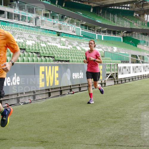 13.09.2026 - 21. swb-Marathon Bremen Michael Burmester http://msf.ph/oto/10441170 13.09.2026 10:27:52 Laufen im Stadion 10096, 10142, 10172, 10189, 10214, 10223, 10231, 10269, 10270, 10289, 10293, 10294, 10310, 10316, 10318, 10319, 10329, 10352, 10393, 10436, 10445, 10464, 10489, 10504, 10508, 10514, 10536, 10538, 10541, 10544, 10566, 10583, 10594, 10628, 10638, 10655, 10709, 10744, 10770, 10807, 10814, 10835, 10846, 10860, 10873, 10897, 10898, 10917, 10956, 10992, 10993, 11035, 11058, 11060, 11063, 11076, 11087, 11092, 11110, 11111, 11130, 11135, 11148, 11170, 11193, 11279 meine-sportfotos.de