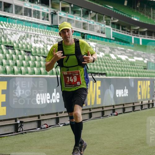 13.09.2026 - 21. swb-Marathon Bremen Michael Burmester http://msf.ph/oto/10441200 13.09.2026 12:42:40 Laufen im Stadion 439, 749, 819, 1009, 1223, 1224, 1411, 1562, 1619, 1667, 1712, 1745, 1797, 1822, 1850, 1862, 1879, 1921, 2094, 2207, 2651, 2683, 3251, 3368, 3584, 3624, 3688, 4096, 4399, 4795, 4847, 5316, 5663, 5672, 5828, 6198, 6264, 6359, 6929, 6991, 7141, 8311, 8383, 8394, 8689, 8749, 8994, 9120, 9153, 9200, 9533, 9849, 277, 346, 453, 807, 901, 1118, 1248, 1320, 1323, 1472, 1576, 1587, 1717, 1751, 1758, 1911, 2141, 2352, 3080, 3606, 5160, 5163, 5912 meine-sportfotos.de