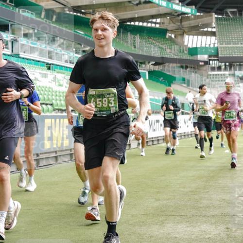 13.09.2026 - 21. swb-Marathon Bremen Michael Burmester http://msf.ph/oto/10441233 13.09.2026 13:06:58 Laufen im Stadion 109, 132, 156, 217, 287, 303, 310, 372, 394, 430, 454, 489, 578, 607, 613, 682, 716, 784, 809, 831, 834, 846, 891, 922, 1083, 1173, 1189, 1205, 1210, 1274, 1322, 1364, 1365, 1369, 1380, 1387, 1437, 1532, 1533, 1545, 1574, 1581, 1600, 1823, 1841, 1848, 1854, 1871, 1909, 1926, 1938, 2070, 2076, 2090, 2219, 2244, 2265, 2275, 2283, 2310, 2318, 2355, 2356, 2393, 2405, 2440, 2464, 2492, 2565, 2699, 2707, 2721, 2731, 2755, 2818, 2902, 2911, 2949, 2960, 3115 meine-sportfotos.de
