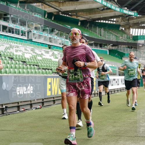 13.09.2026 - 21. swb-Marathon Bremen Michael Burmester http://msf.ph/oto/10441406 13.09.2026 13:07:01 Laufen im Stadion 109, 132, 156, 217, 287, 303, 310, 372, 394, 430, 454, 489, 578, 607, 613, 682, 716, 784, 809, 831, 834, 846, 891, 911, 922, 1083, 1173, 1189, 1205, 1210, 1274, 1322, 1364, 1365, 1369, 1380, 1387, 1437, 1532, 1533, 1545, 1574, 1581, 1600, 1823, 1841, 1848, 1854, 1871, 1909, 1926, 1938, 2003, 2070, 2076, 2090, 2219, 2244, 2265, 2275, 2283, 2310, 2318, 2355, 2356, 2393, 2405, 2440, 2464, 2492, 2565, 2699, 2707, 2721, 2731, 2755, 2818, 2831, 2902, 2911, 2949, 2960, 3115 meine-sportfotos.de
