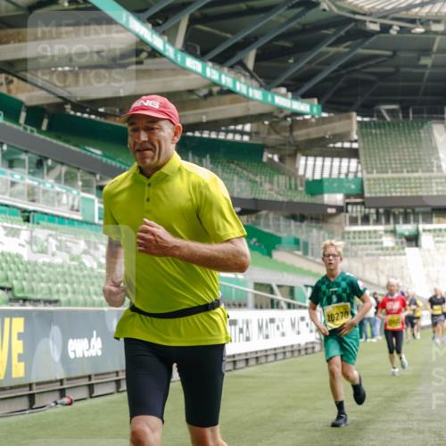 13.09.2026 - 21. swb-Marathon Bremen Michael Burmester http://msf.ph/oto/10441455 13.09.2026 10:27:57 Laufen im Stadion 10096, 10142, 10172, 10189, 10223, 10231, 10267, 10269, 10270, 10289, 10293, 10294, 10310, 10316, 10318, 10319, 10329, 10393, 10421, 10464, 10489, 10504, 10508, 10514, 10538, 10541, 10544, 10566, 10583, 10594, 10628, 10638, 10655, 10709, 10744, 10770, 10807, 10814, 10835, 10846, 10860, 10873, 10897, 10898, 10917, 10956, 10992, 10993, 11005, 11035, 11058, 11060, 11063, 11076, 11087, 11092, 11110, 11111, 11130, 11135, 11148, 11170, 11193 meine-sportfotos.de