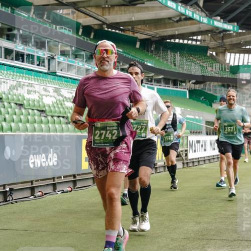 13.09.2026 - 21. swb-Marathon Bremen Michael Burmester http://msf.ph/oto/10441459 13.09.2026 13:07:01 Laufen im Stadion 109, 132, 156, 217, 287, 303, 310, 372, 394, 430, 454, 489, 578, 607, 613, 682, 716, 784, 809, 831, 834, 846, 891, 911, 922, 1083, 1173, 1189, 1205, 1210, 1274, 1322, 1364, 1365, 1369, 1380, 1387, 1437, 1532, 1533, 1545, 1574, 1581, 1600, 1823, 1841, 1848, 1854, 1871, 1909, 1926, 1938, 2003, 2070, 2076, 2090, 2219, 2244, 2265, 2275, 2283, 2310, 2318, 2355, 2356, 2393, 2405, 2440, 2464, 2492, 2565, 2699, 2707, 2721, 2731, 2755, 2818, 2831, 2902, 2911, 2949, 2960, 3115 meine-sportfotos.de