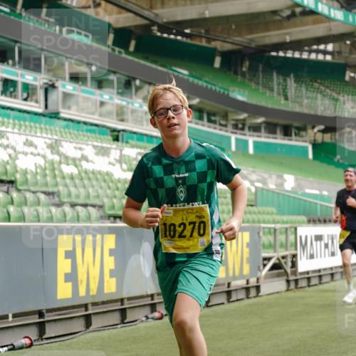 13.09.2026 - 21. swb-Marathon Bremen Michael Burmester http://msf.ph/oto/10441501 13.09.2026 10:27:59 Laufen im Stadion 10096, 10142, 10172, 10189, 10223, 10231, 10267, 10269, 10270, 10289, 10293, 10294, 10310, 10316, 10318, 10319, 10329, 10393, 10421, 10464, 10489, 10504, 10508, 10514, 10538, 10541, 10544, 10566, 10583, 10594, 10628, 10638, 10655, 10709, 10739, 10744, 10770, 10807, 10814, 10835, 10846, 10860, 10873, 10897, 10898, 10910, 10917, 10956, 10992, 10993, 11005, 11035, 11058, 11060, 11063, 11076, 11087, 11092, 11110, 11111, 11130, 11135, 11148, 11170, 11193 meine-sportfotos.de