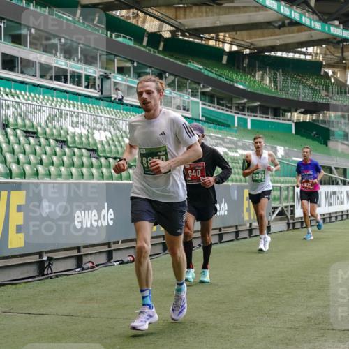 13.09.2026 - 21. swb-Marathon Bremen Michael Burmester http://msf.ph/oto/10441543 13.09.2026 12:42:52 Laufen im Stadion 439, 749, 819, 1009, 1223, 1224, 1411, 1562, 1619, 1667, 1712, 1745, 1822, 1850, 1862, 1879, 1921, 2094, 2207, 2651, 2683, 3251, 3368, 3500, 3584, 3624, 3688, 4096, 4847, 5199, 5316, 5663, 5672, 5828, 6198, 6264, 6359, 6579, 6929, 6991, 7141, 7841, 7950, 8311, 8383, 8394, 8689, 8749, 8850, 8994, 9120, 9153, 9200, 9233, 9533, 9849, 277, 453, 807, 901, 1248, 1320, 1323, 1472, 1576, 1587, 1717, 1751, 1758, 1911, 2352, 3080, 3606, 5160, 5163, 5912 meine-sportfotos.de