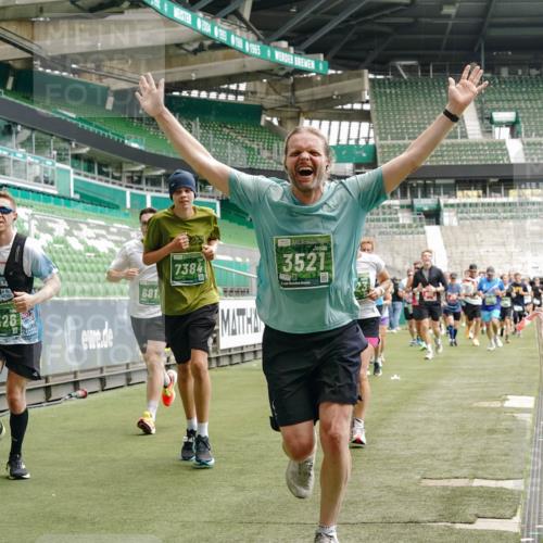13.09.2026 - 21. swb-Marathon Bremen Michael Burmester http://msf.ph/oto/10441595 13.09.2026 13:07:03 Laufen im Stadion 109, 132, 156, 217, 287, 303, 310, 372, 430, 454, 489, 578, 607, 613, 682, 716, 784, 809, 831, 834, 846, 911, 922, 1083, 1173, 1189, 1205, 1210, 1274, 1322, 1364, 1365, 1369, 1380, 1387, 1437, 1532, 1533, 1545, 1574, 1581, 1600, 1823, 1841, 1848, 1854, 1871, 1909, 1926, 1938, 2003, 2070, 2076, 2090, 2219, 2244, 2265, 2275, 2283, 2310, 2318, 2355, 2356, 2393, 2405, 2440, 2464, 2492, 2565, 2699, 2707, 2721, 2731, 2755, 2802, 2818, 2831, 2902, 2911, 2949, 2960, 3115 meine-sportfotos.de