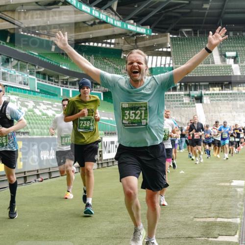 13.09.2026 - 21. swb-Marathon Bremen Michael Burmester http://msf.ph/oto/10441616 13.09.2026 13:07:03 Laufen im Stadion 109, 132, 156, 217, 287, 303, 310, 372, 430, 454, 489, 578, 607, 613, 682, 716, 784, 809, 831, 834, 846, 911, 922, 1083, 1173, 1189, 1205, 1210, 1274, 1322, 1364, 1365, 1369, 1380, 1387, 1437, 1532, 1533, 1545, 1574, 1581, 1600, 1823, 1841, 1848, 1854, 1871, 1909, 1926, 1938, 2003, 2070, 2076, 2090, 2219, 2244, 2265, 2275, 2283, 2310, 2318, 2355, 2356, 2393, 2405, 2440, 2464, 2492, 2565, 2699, 2707, 2721, 2731, 2755, 2802, 2818, 2831, 2902, 2911, 2949, 2960, 3115 meine-sportfotos.de