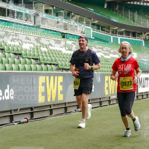 13.09.2026 - 21. swb-Marathon Bremen Michael Burmester http://msf.ph/oto/10441652 13.09.2026 10:28:02 Laufen im Stadion 10096, 10142, 10172, 10189, 10223, 10231, 10267, 10269, 10270, 10289, 10293, 10294, 10310, 10316, 10319, 10329, 10393, 10421, 10464, 10489, 10504, 10508, 10514, 10538, 10541, 10544, 10566, 10583, 10594, 10628, 10638, 10655, 10709, 10739, 10744, 10770, 10807, 10814, 10835, 10846, 10860, 10873, 10897, 10898, 10910, 10917, 10923, 10956, 10992, 10993, 11005, 11035, 11058, 11060, 11063, 11076, 11087, 11092, 11110, 11111, 11130, 11135, 11148, 11170, 11193 meine-sportfotos.de