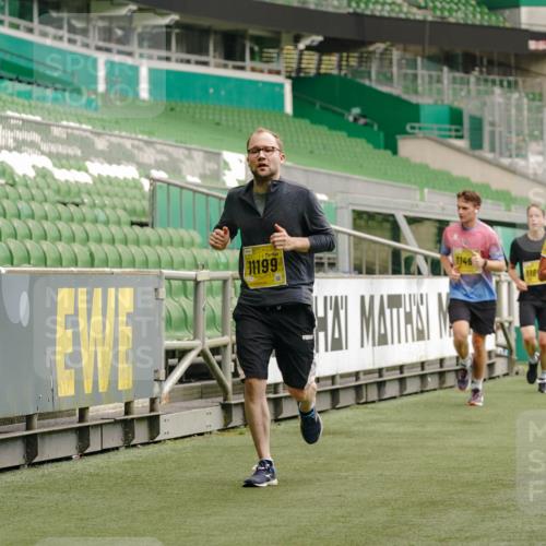 13.09.2026 - 21. swb-Marathon Bremen Michael Burmester http://msf.ph/oto/10441806 13.09.2026 10:28:06 Laufen im Stadion 10096, 10142, 10172, 10189, 10223, 10231, 10267, 10269, 10270, 10289, 10293, 10294, 10310, 10316, 10319, 10329, 10393, 10421, 10464, 10489, 10504, 10508, 10514, 10525, 10538, 10541, 10544, 10566, 10583, 10594, 10628, 10638, 10655, 10709, 10739, 10744, 10770, 10814, 10835, 10846, 10860, 10873, 10876, 10897, 10898, 10910, 10917, 10923, 10956, 10992, 10993, 11005, 11018, 11035, 11058, 11060, 11063, 11076, 11087, 11092, 11110, 11111, 11148, 11170, 11193 meine-sportfotos.de