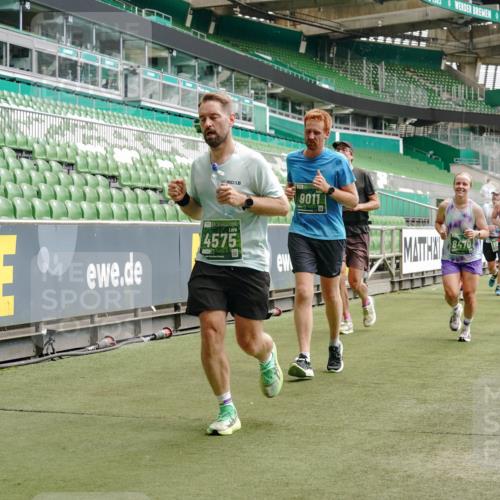 13.09.2026 - 21. swb-Marathon Bremen Michael Burmester http://msf.ph/oto/10441922 13.09.2026 13:07:08 Laufen im Stadion 109, 132, 156, 217, 287, 303, 310, 372, 430, 454, 489, 578, 607, 613, 682, 716, 784, 800, 808, 809, 831, 834, 846, 911, 922, 1083, 1173, 1189, 1205, 1210, 1274, 1322, 1364, 1365, 1369, 1387, 1395, 1437, 1532, 1533, 1545, 1574, 1581, 1600, 1823, 1831, 1841, 1848, 1854, 1871, 1909, 1926, 1938, 2003, 2070, 2076, 2090, 2219, 2244, 2275, 2283, 2310, 2318, 2355, 2356, 2393, 2405, 2440, 2464, 2492, 2565, 2699, 2707, 2721, 2731, 2755, 2802, 2818, 2831, 2902, 2911, 2949, 2960, 3115 meine-sportfotos.de