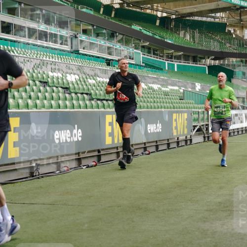 13.09.2026 - 21. swb-Marathon Bremen Michael Burmester http://msf.ph/oto/10442031 13.09.2026 12:43:14 Laufen im Stadion 439, 749, 819, 969, 1009, 1223, 1224, 1372, 1562, 1619, 1667, 1712, 1745, 1850, 1862, 1879, 1921, 2094, 2207, 2651, 2683, 3251, 3368, 3500, 3584, 3688, 4096, 4739, 4847, 4904, 5143, 5199, 5316, 5369, 5601, 5663, 5672, 5776, 5828, 6359, 6579, 6929, 6991, 7141, 7170, 7841, 7950, 8311, 8383, 8394, 8689, 8749, 8850, 8994, 9120, 9153, 9200, 9233, 9533, 9849, 126, 453, 671, 807, 862, 901, 912, 1136, 1248, 1472, 1576, 1587, 1717, 1751, 1758, 5160, 5163, 5912 meine-sportfotos.de