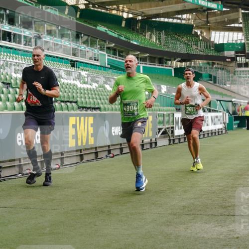 13.09.2026 - 21. swb-Marathon Bremen Michael Burmester http://msf.ph/oto/10442071 13.09.2026 12:43:15 Laufen im Stadion 439, 623, 749, 819, 969, 1009, 1223, 1224, 1372, 1562, 1619, 1667, 1712, 1745, 1770, 1850, 1862, 1879, 1921, 2094, 2207, 2651, 2683, 3251, 3368, 3500, 3584, 3688, 4096, 4739, 4847, 4904, 5143, 5199, 5316, 5369, 5601, 5663, 5672, 5776, 5828, 6359, 6579, 6929, 6991, 7141, 7170, 7841, 7950, 8311, 8383, 8394, 8689, 8749, 8850, 8994, 9120, 9153, 9200, 9233, 9533, 9849, 126, 453, 671, 807, 862, 901, 912, 1136, 1248, 1472, 1576, 1587, 1717, 1751, 1758, 5160, 5163, 5912 meine-sportfotos.de