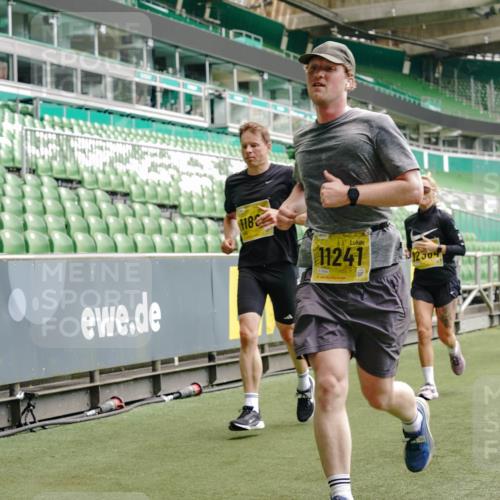 13.09.2026 - 21. swb-Marathon Bremen Michael Burmester http://msf.ph/oto/10442140 13.09.2026 10:28:14 Laufen im Stadion 10096, 10142, 10170, 10172, 10189, 10200, 10223, 10231, 10267, 10269, 10270, 10289, 10293, 10294, 10310, 10316, 10319, 10329, 10348, 10393, 10421, 10489, 10504, 10508, 10514, 10525, 10538, 10544, 10566, 10594, 10628, 10638, 10655, 10709, 10739, 10744, 10770, 10814, 10835, 10846, 10860, 10873, 10876, 10897, 10898, 10910, 10917, 10923, 10956, 10992, 10993, 11005, 11007, 11018, 11035, 11058, 11060, 11063, 11076, 11087, 11092, 11110, 11111, 11148, 11170, 11193 meine-sportfotos.de