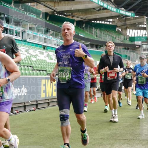 13.09.2026 - 21. swb-Marathon Bremen Michael Burmester http://msf.ph/oto/10442192 13.09.2026 13:07:11 Laufen im Stadion 109, 132, 156, 217, 287, 303, 310, 372, 430, 454, 489, 578, 607, 613, 682, 716, 784, 800, 808, 809, 831, 834, 846, 911, 922, 1083, 1173, 1189, 1205, 1210, 1274, 1322, 1364, 1365, 1369, 1387, 1395, 1437, 1532, 1533, 1545, 1574, 1581, 1600, 1823, 1831, 1841, 1848, 1854, 1871, 1909, 1926, 1938, 2003, 2070, 2076, 2090, 2219, 2244, 2275, 2283, 2310, 2318, 2355, 2356, 2393, 2405, 2440, 2464, 2492, 2565, 2699, 2707, 2721, 2731, 2755, 2802, 2818, 2831, 2866, 2902, 2911, 2949, 2960, 3115 meine-sportfotos.de
