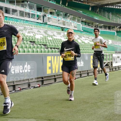 13.09.2026 - 21. swb-Marathon Bremen Michael Burmester http://msf.ph/oto/10442204 13.09.2026 10:28:15 Laufen im Stadion 10096, 10142, 10170, 10172, 10189, 10200, 10223, 10231, 10267, 10269, 10270, 10289, 10293, 10294, 10310, 10316, 10319, 10329, 10348, 10393, 10421, 10489, 10504, 10508, 10514, 10525, 10538, 10544, 10566, 10594, 10628, 10638, 10655, 10709, 10739, 10744, 10770, 10814, 10835, 10846, 10860, 10873, 10876, 10897, 10898, 10910, 10917, 10923, 10956, 10992, 10993, 11005, 11007, 11018, 11035, 11058, 11060, 11063, 11076, 11087, 11092, 11110, 11111, 11148, 11170, 11193 meine-sportfotos.de