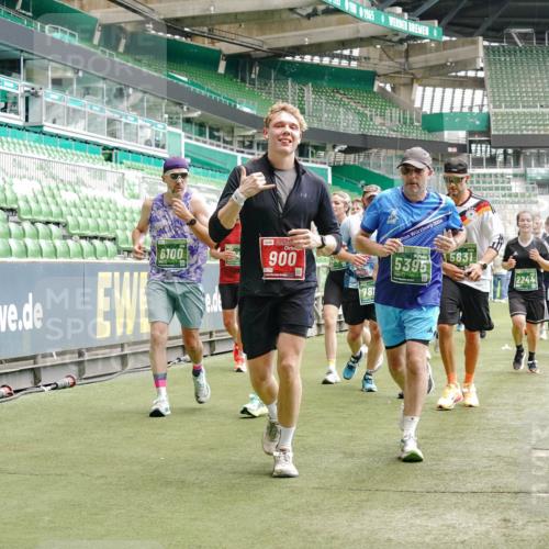 13.09.2026 - 21. swb-Marathon Bremen Michael Burmester http://msf.ph/oto/10442285 13.09.2026 13:07:12 Laufen im Stadion 109, 132, 156, 217, 287, 303, 310, 372, 430, 454, 489, 578, 607, 613, 682, 716, 784, 800, 808, 809, 831, 834, 846, 911, 922, 1083, 1173, 1189, 1205, 1210, 1274, 1322, 1364, 1365, 1369, 1387, 1395, 1437, 1532, 1533, 1545, 1574, 1581, 1600, 1823, 1831, 1841, 1848, 1854, 1871, 1909, 1926, 1938, 2003, 2070, 2076, 2090, 2219, 2275, 2283, 2310, 2318, 2355, 2356, 2393, 2405, 2440, 2492, 2565, 2611, 2699, 2707, 2721, 2731, 2755, 2802, 2818, 2831, 2866, 2902, 2911, 2949, 2960 meine-sportfotos.de
