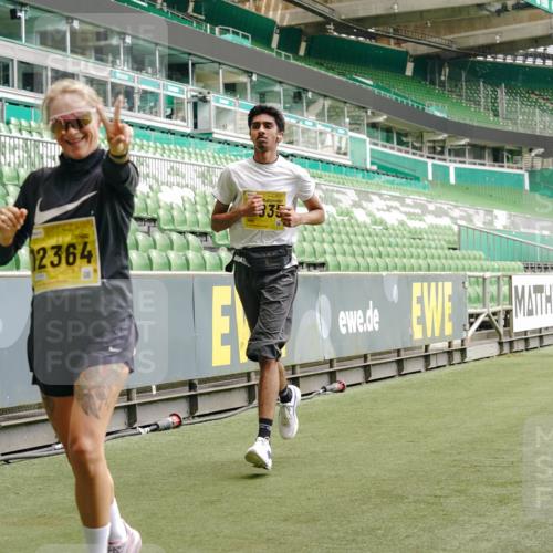 13.09.2026 - 21. swb-Marathon Bremen Michael Burmester http://msf.ph/oto/10442302 13.09.2026 10:28:16 Laufen im Stadion 10096, 10142, 10170, 10172, 10189, 10200, 10223, 10231, 10267, 10269, 10270, 10289, 10293, 10294, 10310, 10316, 10319, 10329, 10348, 10393, 10421, 10489, 10504, 10508, 10514, 10525, 10538, 10544, 10566, 10594, 10628, 10638, 10655, 10709, 10739, 10744, 10770, 10814, 10835, 10846, 10860, 10873, 10876, 10897, 10898, 10910, 10917, 10923, 10956, 10992, 10993, 11005, 11007, 11018, 11035, 11058, 11060, 11063, 11076, 11087, 11092, 11110, 11111, 11148, 11170, 11193 meine-sportfotos.de