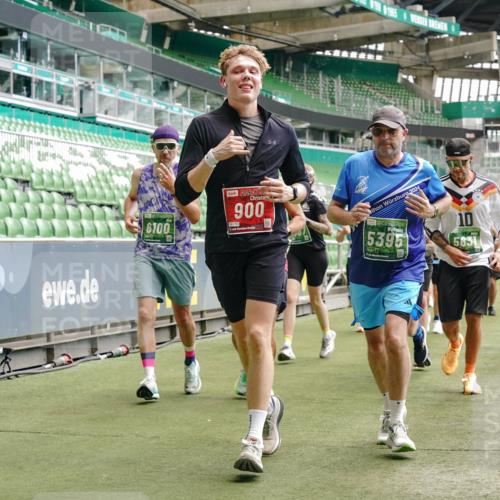 13.09.2026 - 21. swb-Marathon Bremen Michael Burmester http://msf.ph/oto/10442317 13.09.2026 13:07:13 Laufen im Stadion 109, 132, 156, 217, 287, 303, 310, 372, 430, 454, 489, 578, 607, 613, 682, 716, 784, 800, 808, 809, 831, 834, 846, 911, 922, 1083, 1173, 1189, 1205, 1210, 1274, 1322, 1364, 1365, 1369, 1387, 1395, 1437, 1532, 1533, 1545, 1574, 1581, 1600, 1823, 1831, 1841, 1848, 1854, 1871, 1909, 1926, 1938, 2003, 2070, 2076, 2090, 2219, 2275, 2283, 2310, 2318, 2355, 2356, 2393, 2405, 2440, 2492, 2565, 2611, 2699, 2707, 2721, 2731, 2755, 2802, 2818, 2831, 2866, 2902, 2911, 2949, 2960 meine-sportfotos.de
