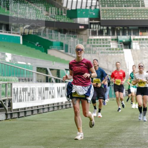 13.09.2026 - 21. swb-Marathon Bremen Michael Burmester http://msf.ph/oto/10442334 13.09.2026 10:28:18 Laufen im Stadion 10096, 10142, 10170, 10172, 10189, 10200, 10223, 10231, 10267, 10269, 10270, 10289, 10293, 10294, 10310, 10316, 10319, 10329, 10348, 10393, 10421, 10489, 10508, 10514, 10525, 10538, 10544, 10566, 10594, 10628, 10638, 10655, 10709, 10739, 10744, 10770, 10814, 10835, 10840, 10846, 10860, 10876, 10897, 10898, 10910, 10917, 10923, 10956, 10992, 10993, 11005, 11007, 11018, 11035, 11058, 11060, 11063, 11076, 11087, 11092, 11110, 11111, 11148, 11170, 11193 meine-sportfotos.de