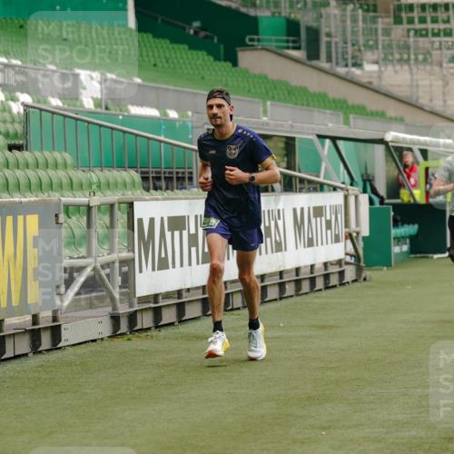 13.09.2026 - 21. swb-Marathon Bremen Michael Burmester http://msf.ph/oto/10442359 13.09.2026 12:43:39 Laufen im Stadion 439, 623, 678, 681, 749, 819, 969, 1009, 1223, 1224, 1372, 1498, 1562, 1619, 1712, 1745, 1770, 1879, 1921, 2098, 2207, 2651, 2683, 3251, 3368, 3500, 3584, 3688, 4096, 4118, 4739, 4847, 4904, 5143, 5199, 5316, 5369, 5601, 5663, 5776, 5828, 6359, 6579, 6929, 6973, 6991, 7015, 7170, 7841, 7950, 8028, 8311, 8383, 8689, 8749, 8850, 8994, 9120, 9137, 9153, 9200, 9233, 9533, 9849, 13063, 13237, 126, 371, 453, 603, 640, 650, 671, 735, 744, 807, 862, 912, 1136, 1758, 5912 meine-sportfotos.de