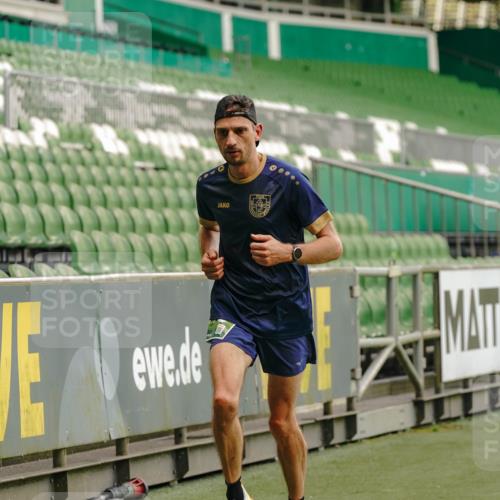 13.09.2026 - 21. swb-Marathon Bremen Michael Burmester http://msf.ph/oto/10442416 13.09.2026 12:43:41 Laufen im Stadion 439, 623, 678, 681, 749, 819, 969, 1009, 1223, 1224, 1335, 1372, 1498, 1562, 1619, 1696, 1712, 1745, 1770, 1879, 1921, 2098, 2207, 2651, 2683, 3251, 3368, 3500, 3584, 3688, 4096, 4118, 4739, 4847, 4904, 5143, 5199, 5316, 5369, 5601, 5663, 5776, 5828, 6359, 6579, 6973, 6991, 7015, 7170, 7841, 7950, 8028, 8311, 8383, 8689, 8749, 8850, 8994, 9120, 9137, 9153, 9200, 9233, 9533, 9849, 13063, 13237, 126, 371, 453, 603, 640, 650, 671, 735, 744, 807, 862, 912, 957, 1136, 1758, 5912 meine-sportfotos.de