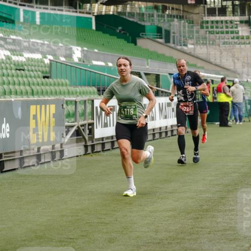 13.09.2026 - 21. swb-Marathon Bremen Michael Burmester http://msf.ph/oto/10442442 13.09.2026 12:43:43 Laufen im Stadion 439, 493, 623, 678, 681, 749, 819, 969, 1009, 1223, 1224, 1335, 1372, 1498, 1562, 1619, 1696, 1712, 1745, 1770, 1879, 1921, 2098, 2207, 2651, 2683, 3251, 3368, 3500, 3584, 3688, 4096, 4118, 4328, 4739, 4847, 4904, 5143, 5199, 5316, 5369, 5601, 5663, 5776, 5828, 6359, 6579, 6973, 7015, 7170, 7841, 7950, 8028, 8311, 8383, 8689, 8749, 8850, 8994, 9120, 9137, 9153, 9200, 9233, 9533, 9849, 13063, 13237, 126, 371, 453, 603, 640, 650, 671, 735, 744, 807, 862, 912, 957, 1136, 1758 meine-sportfotos.de